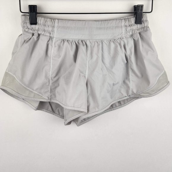 lululemon athletica Pants - Lululemon Hotty Hot Short II 2.5" French Clay sz 8